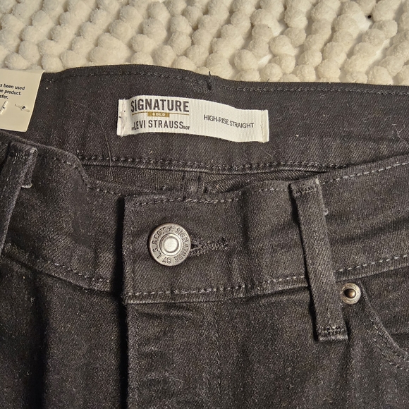 1 NWOT Levi Strauss 8M High Rise Straight Black Jeans - Picture 11 of 11